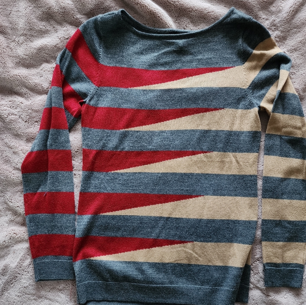 Women's  sweater